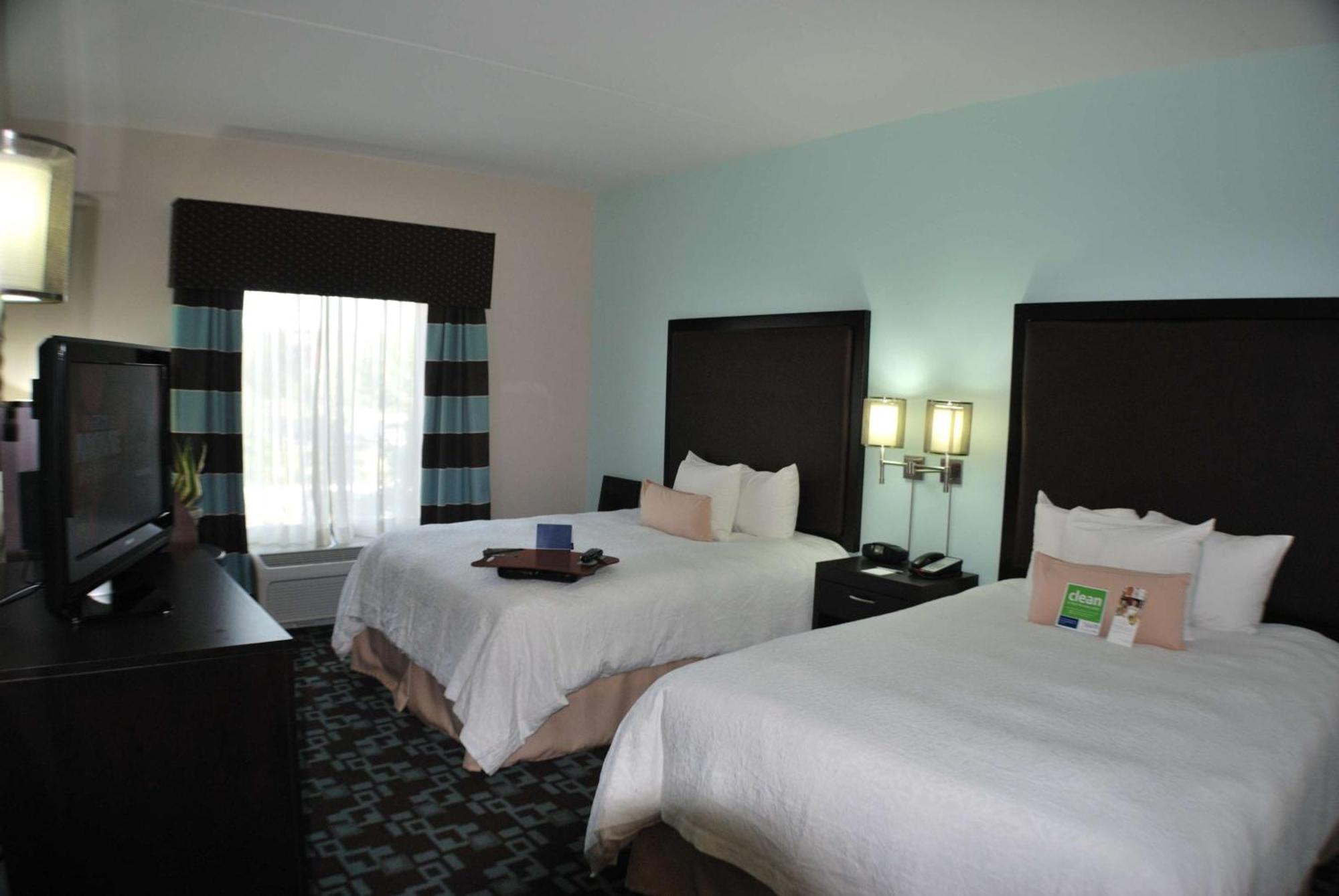 Hampton Inn & Suites Nashville At Opryland Экстерьер фото